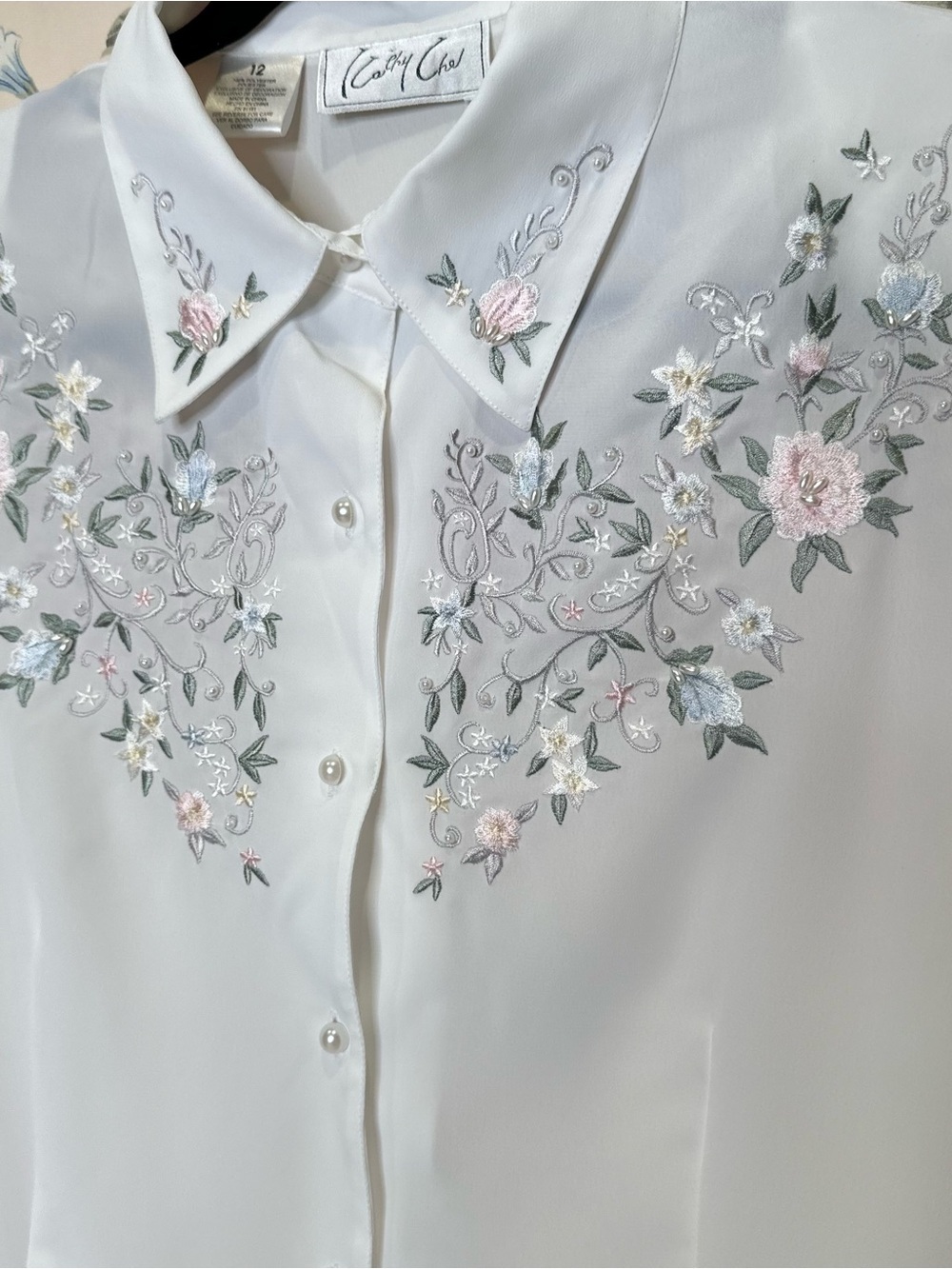 KATHY CHE NWT VINTAGE 90s EMBROIDERED FLORAL EMBELLISHED PEARL BUTTON UP BLOUSE - Picture 3 of 7